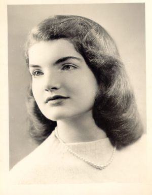 Pictures of Jackie Bouvier Kennedy Onassis - young jackie bouvier kennedy onassis.jpg